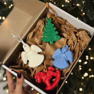 Набір з 4 іграшок-аромасаше на ялинку